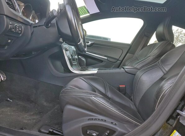 YV149MTS4H2434444 2017 VOLVO S60 Black 