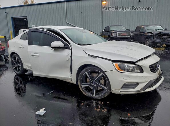 YV1902TS5G2393566 2016 VOLVO S60 Белый Передняя правая четверть