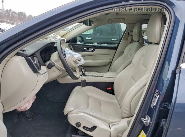 YV4102DL2M1765227 2021 VOLVO XC60 Blue Widok wnętrza z przodu