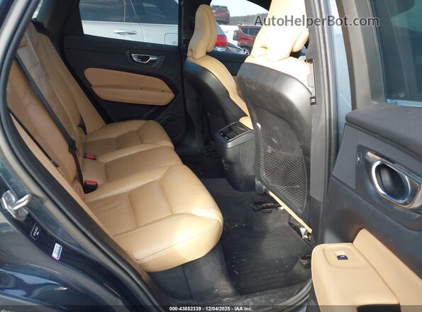 YV4102DL2M1805127 2021 VOLVO XC60 Blue Вид наклейки з VIN-кодом