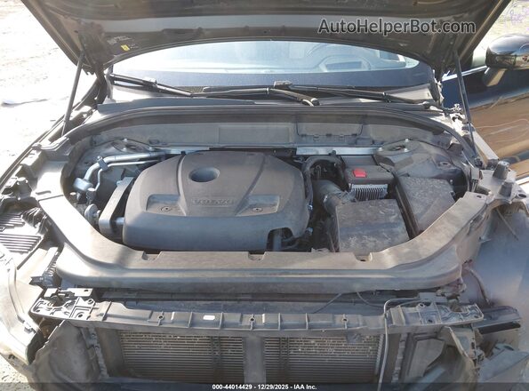 YV4102DL8L1436210 2020 VOLVO XC60 Black Vista trasera