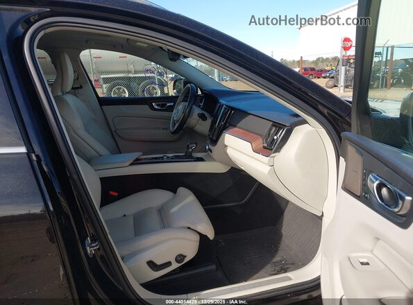 YV4102DL8L1436210 2020 VOLVO XC60 Black Vista interior delantera