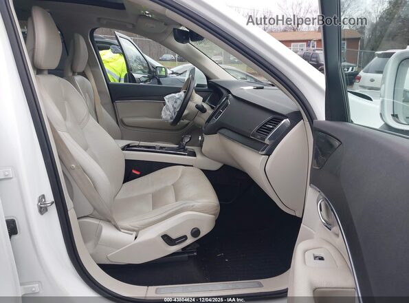 YV4102PK3L1566401 2020 VOLVO XC90 Белый Вид салона спереди