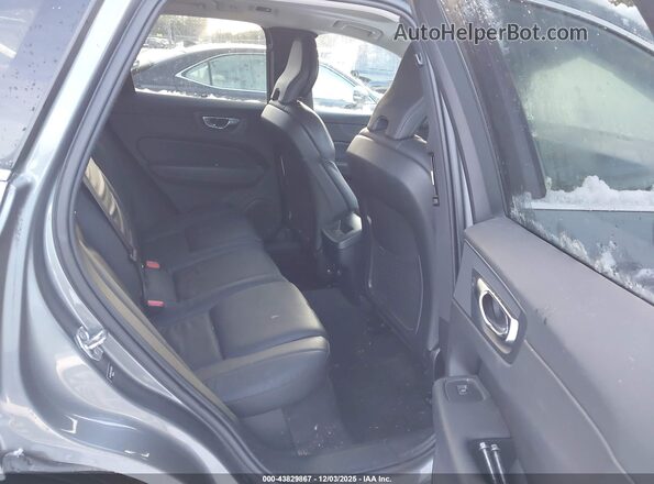 YV4102RK2L1609588 2020 VOLVO XC60 Gray 