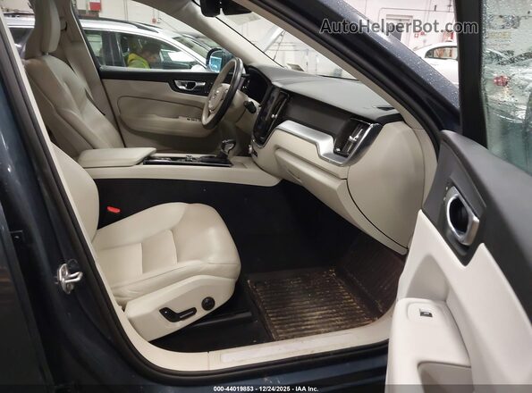 YV4102RK7L1522009 2020 VOLVO XC60 Blue 