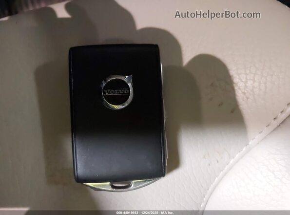 YV4102RK7L1522009 2020 VOLVO XC60 Blue 