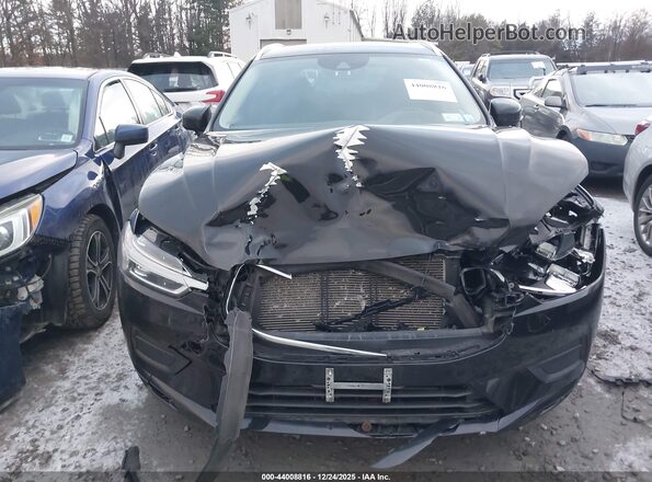 YV4102RK8M1715464 2021 VOLVO XC60 Black 
