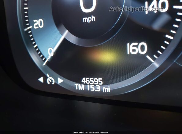 YV4102RL2M1835091 2021 VOLVO XC60 Белый 
