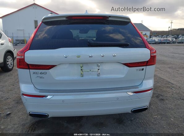 YV4102RL2M1835091 2021 VOLVO XC60 Белый 