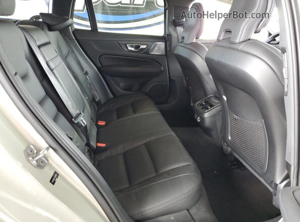 YV4102WK7L1030407 2020 VOLVO V60 Silver უკანა სავარძლების ხედი