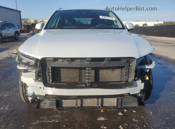 YV4162UK4M2486524 2021 VOLVO XC40 White Widok z przodu