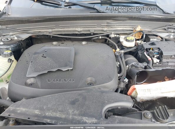 YV4162UK5L2252164 2020 VOLVO XC40 Black 