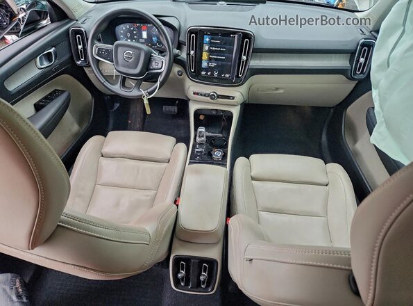 YV4162UL1M2554285 2021 VOLVO XC40 Tan Dashboard view