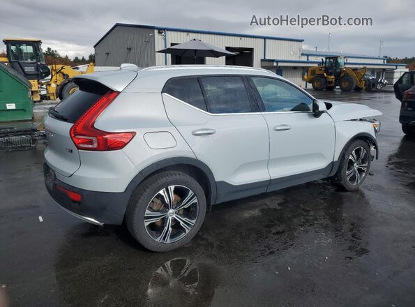 YV4162UL5M2570070 2021 VOLVO XC40 White Rear right