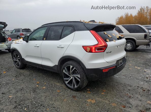 YV4162UM4N2700415 2022 VOLVO XC40 White უკანა მარცხენა