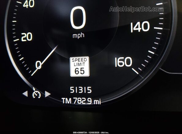 YV4162UM7M2442129 2021 VOLVO XC40 Gray 