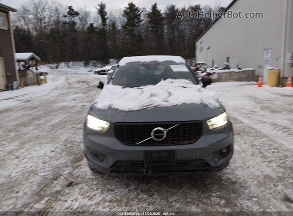 YV4162UM7M2442129 2021 VOLVO XC40 Gray Instrument cluster view