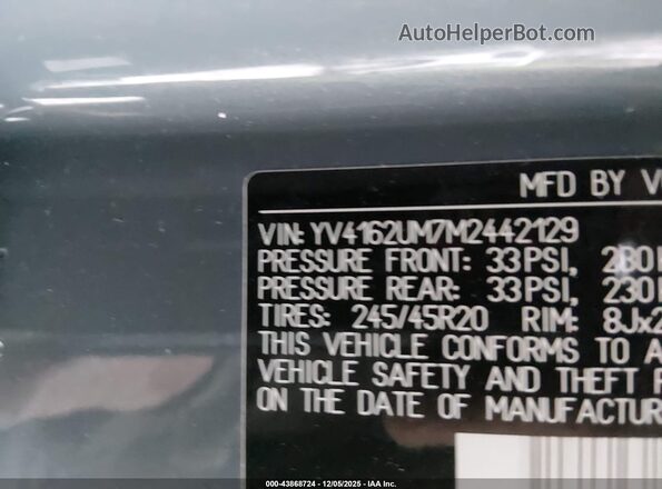 YV4162UM7M2442129 2021 VOLVO XC40 Gray Engine compartment view