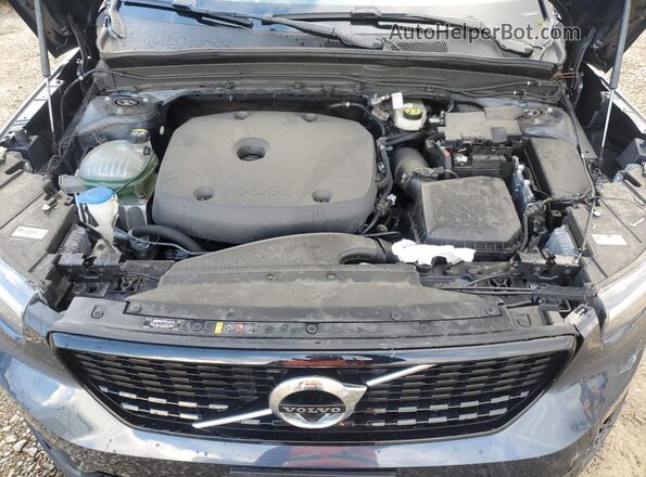 YV4162UM7N2724594 2022 VOLVO XC40 Синий Вид подкапотного пространства