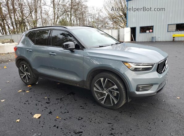 YV4162UM8L2219368 2020 VOLVO XC40 Blue Front right