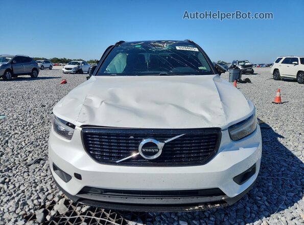 YV4162UM9M2553572 2021 VOLVO XC40 White წინა ხედი