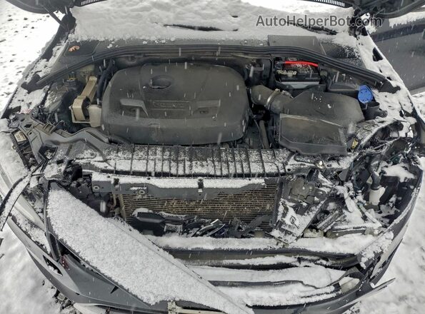 YV440MWK6J2057047 2018 VOLVO V60 Black Vista del compartimento del motor