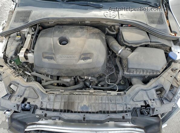 YV440MWKXH1035424 2017 VOLVO V60 Silver Widok komory silnika