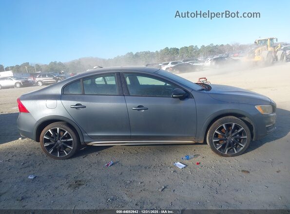 YV4612UM3G2000585 2016 VOLVO S60 CROSS COUNTRY Серый Вид задней части салона