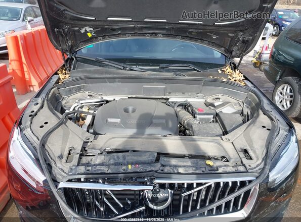 YV4A221K2N1811615 2022 VOLVO XC90 Black Widok z tyłu