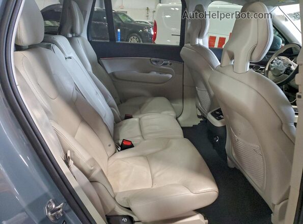 YV4A22PK2L1538728 2020 VOLVO XC90 Gray უკანა სალონის ხედი
