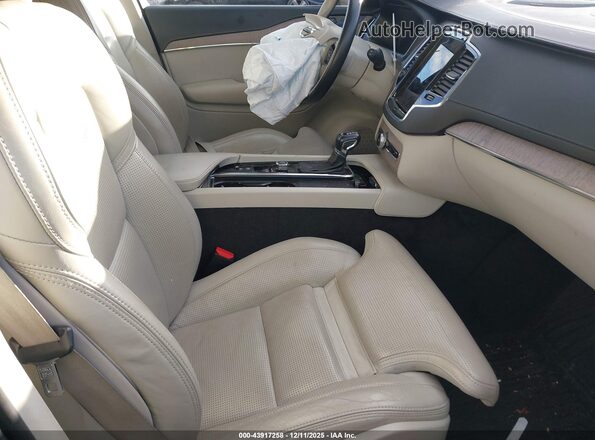 YV4A22PL0M1753700 2021 VOLVO XC90 Blue 