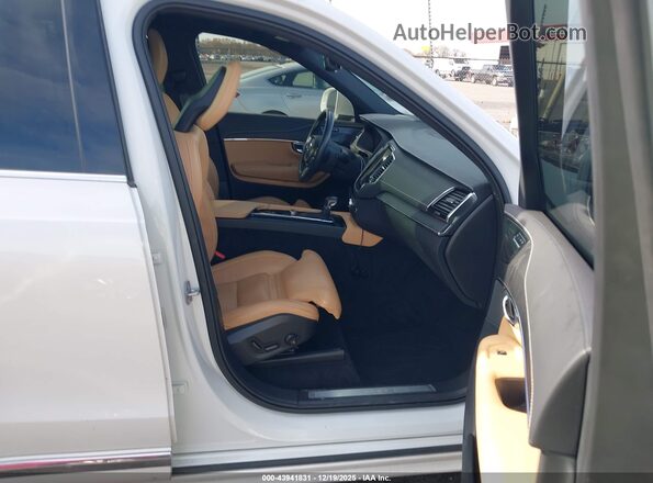 YV4A22PL4M1759063 2021 VOLVO XC90 White 