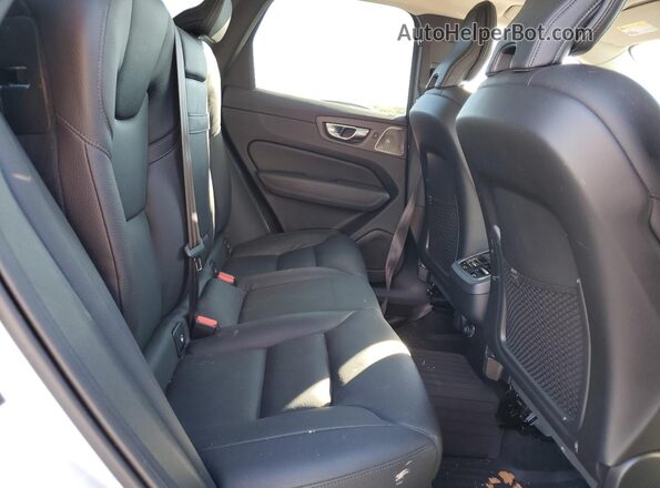 YV4A22RL6L1590708 2020 VOLVO XC60 White Вид задньої частини салону