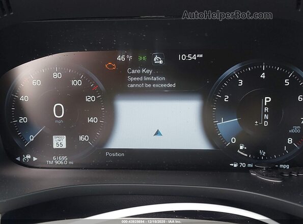 YV4A22RL8M1721753 2021 VOLVO XC60 White Vista de los asientos traseros