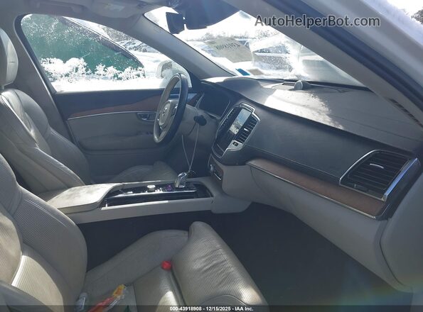 YV4BC0PL6H1130965 2017 VOLVO XC90 HYBRID Белый Вид салона спереди