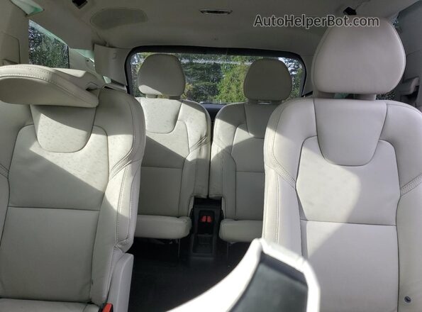 YV4BR00L3M1731060 2021 VOLVO XC90 Blue Հետևի նստատեղերի տեսք