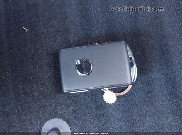 YV4BR0DM3N1965512 2022 VOLVO XC60 RECHARGE PLUG-IN HYBRID Gray Vista del salpicadero