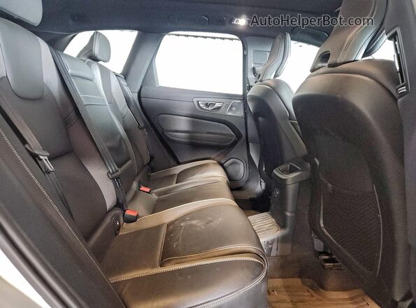 YV4BR0DMXM1698254 2021 VOLVO XC60 Silver 