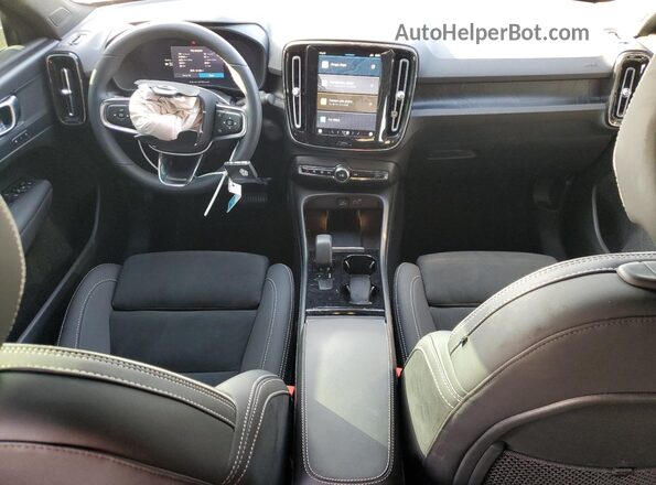 YV4ED3GL4P2029492 2023 VOLVO C40 Black Вид панелі приладів