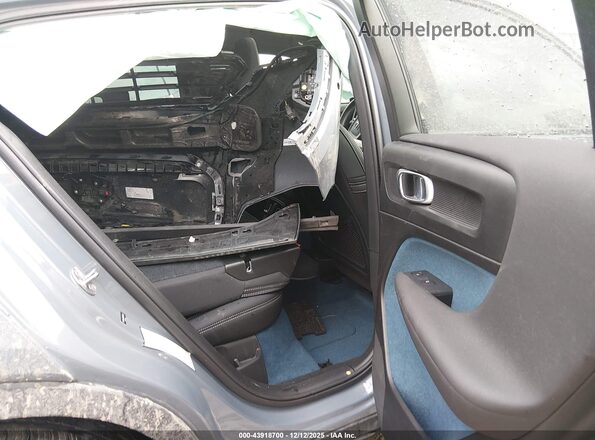 YV4ED3GL9P2053657 2023 VOLVO C40 RECHARGE PURE ELECTRIC Серый Вид задних сидений