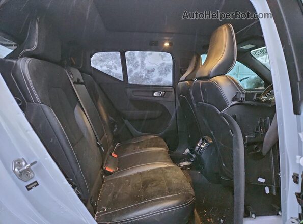 YV4ED3UR0M2583634 2021 VOLVO XC40 Gray Սալոնի հետևի տեսք