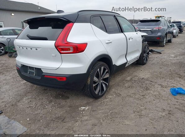 YV4ED3UR1M2564154 2021 VOLVO XC40 RECHARGE PURE ELECTRIC White Trasero derecho