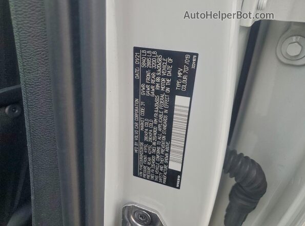 YV4ED3UR6M2528136 2021 VOLVO XC40 White VIN sticker view