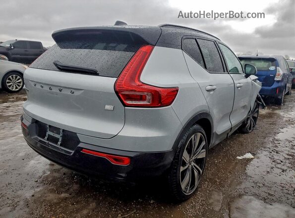 YV4ED3URXM2449519 2021 VOLVO XC40 Серый 