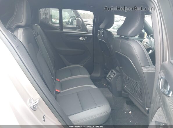 YV4ED3UW2P2070931 2023 VOLVO XC40 RECHARGE PURE ELECTRIC Beige Widok naklejki z numerem VIN