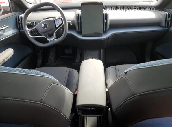 YV4EK3ZK3SS152929 2025 VOLVO EX30 Blue Dashboard view