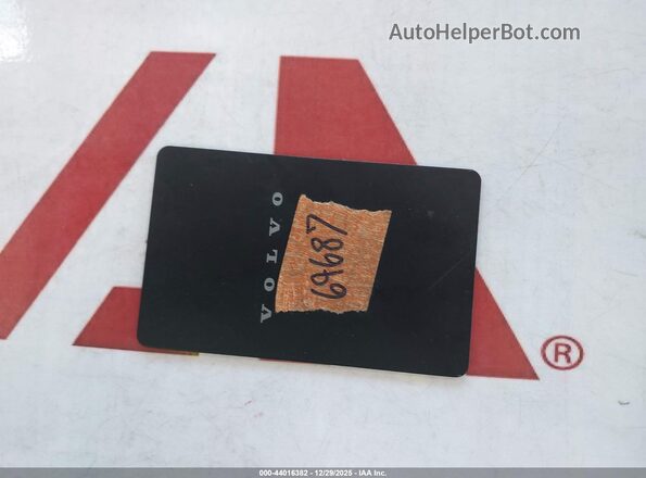 YV4EK3ZK8SS156703 2025 VOLVO EX30 Gray Dashboard view