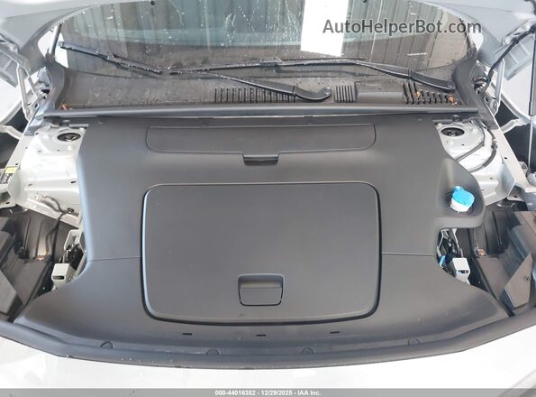 YV4EK3ZK8SS156703 2025 VOLVO EX30 Gray Rear view