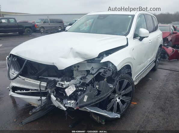 YV4H600A9P1925386 2023 VOLVO XC90 RECHARGE PLUG-IN HYBRID White Widok z przodu