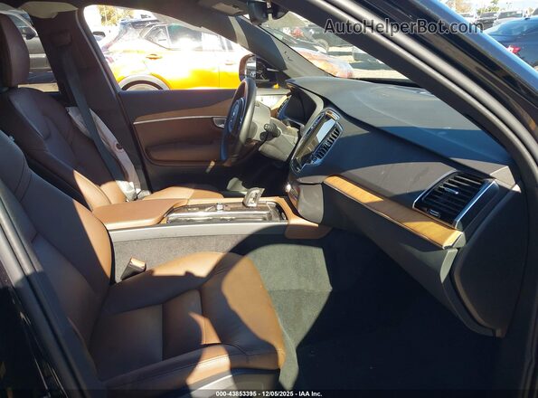 YV4H60CEXR1215284 2024 VOLVO XC90 RECHARGE PLUG-IN HYBRID Черный Вид салона спереди
